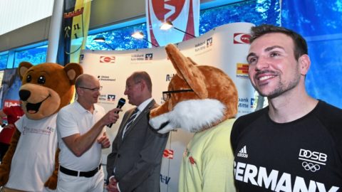 Paul Biedermann motiviert SchwimmNachwuchs in Gladbeck Volksbank